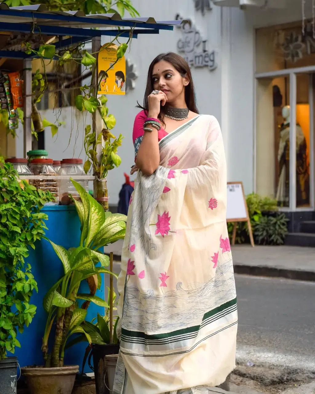 MG 558 Plain Linen Digital Printed Daily Wear Saree Exporters In India